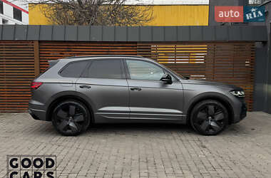 Позашляховик / Кросовер Volkswagen Touareg 2023 в Одесі