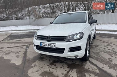 Позашляховик / Кросовер Volkswagen Touareg 2013 в Харкові