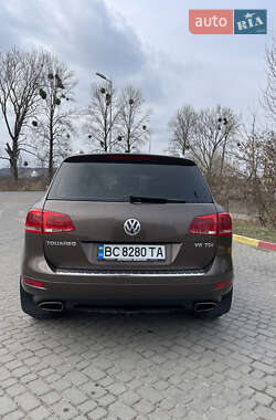 Позашляховик / Кросовер Volkswagen Touareg 2012 в Львові