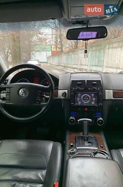 Внедорожник / Кроссовер Volkswagen Touareg 2007 в Киеве