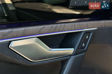 Внедорожник / Кроссовер Volkswagen Touareg 2019 в 