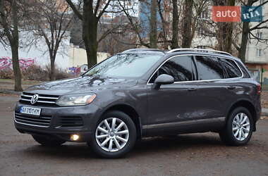 Внедорожник / Кроссовер Volkswagen Touareg 2012 в Харькове