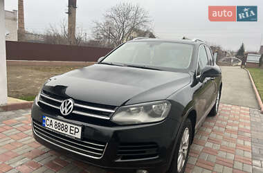 Позашляховик / Кросовер Volkswagen Touareg 2011 в Звенигородці