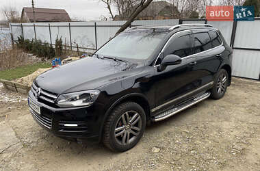 Позашляховик / Кросовер Volkswagen Touareg 2011 в Рівному