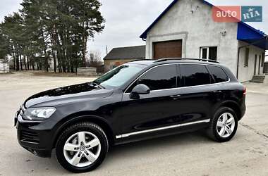 Позашляховик / Кросовер Volkswagen Touareg 2011 в Радивиліві