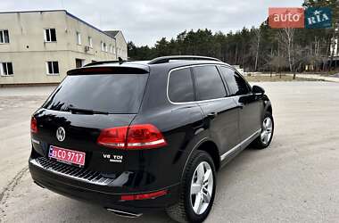 Позашляховик / Кросовер Volkswagen Touareg 2011 в Радивиліві