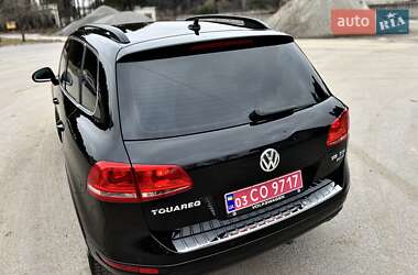 Позашляховик / Кросовер Volkswagen Touareg 2011 в Радивиліві