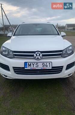 Внедорожник / Кроссовер Volkswagen Touareg 2010 в 