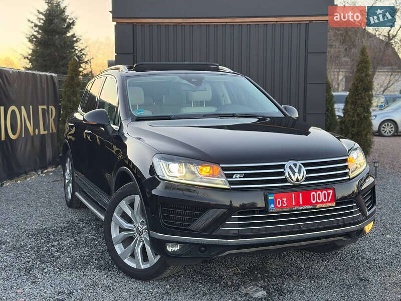 Внедорожник / Кроссовер Volkswagen Touareg 2017 в Дрогобыче