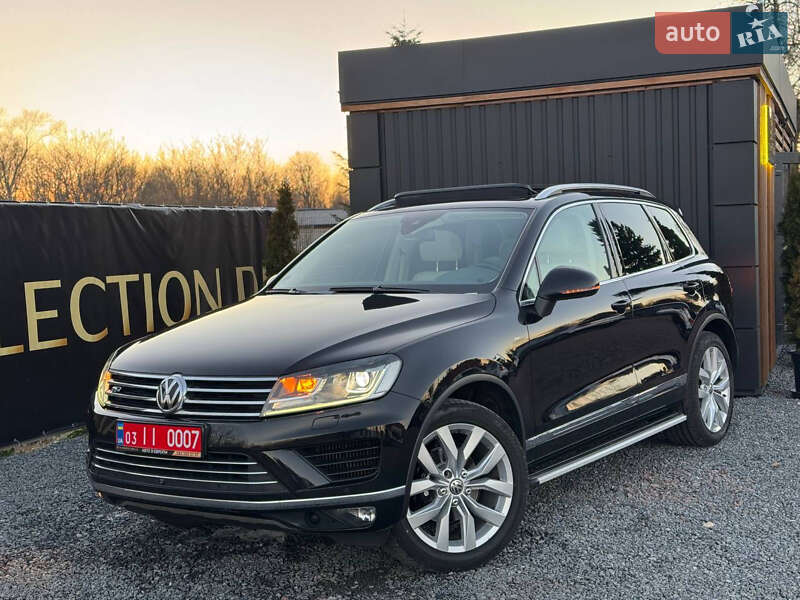 Внедорожник / Кроссовер Volkswagen Touareg 2017 в Дрогобыче