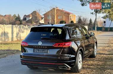 Внедорожник / Кроссовер Volkswagen Touareg 2019 в Киеве