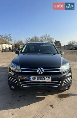 Позашляховик / Кросовер Volkswagen Touareg 2010 в Миколаєві