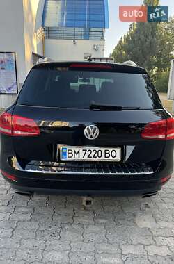 Внедорожник / Кроссовер Volkswagen Touareg 2011 в Сумах