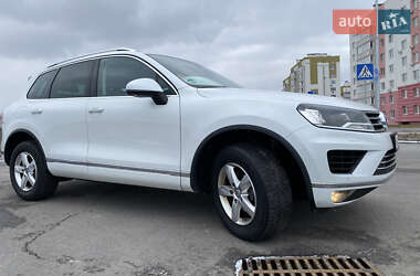 Внедорожник / Кроссовер Volkswagen Touareg 2015 в Виннице