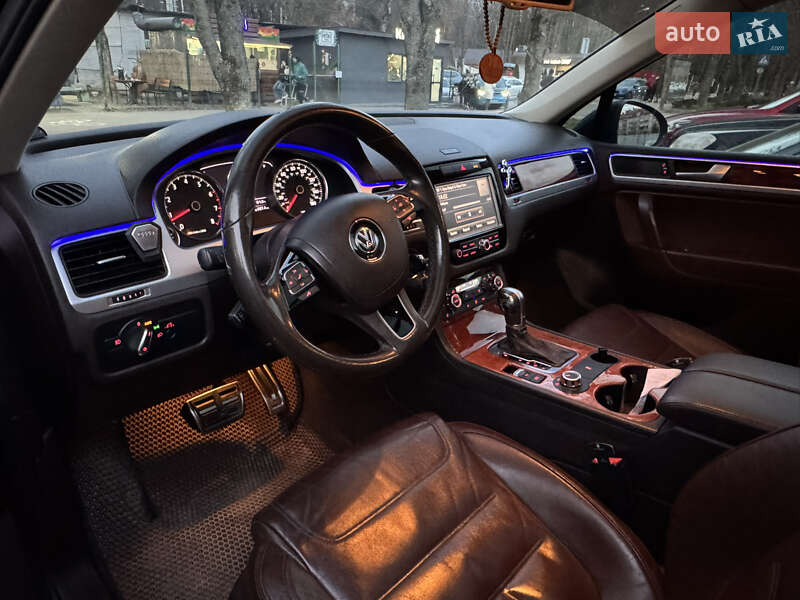 Внедорожник / Кроссовер Volkswagen Touareg 2011 в Ужгороде фото 42 Внедорожник / Кроссовер Volkswagen Touareg 2011 в Ужгороде
