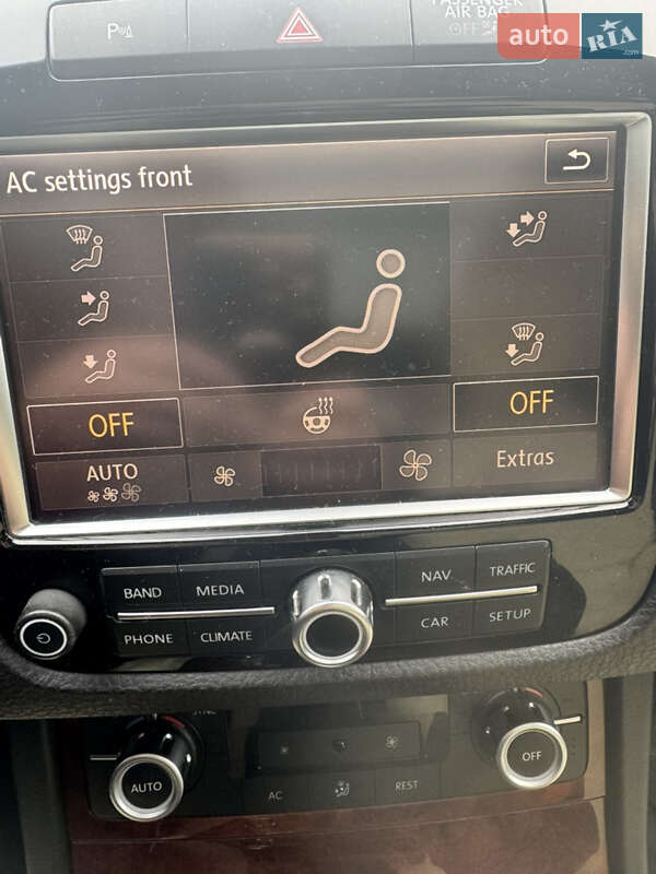 Позашляховик / Кросовер Volkswagen Touareg 2012 в Тернополі