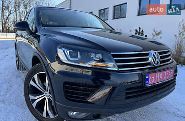 Внедорожник / Кроссовер Volkswagen Touareg 2016 в Киеве