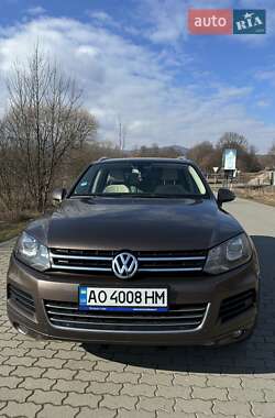 Внедорожник / Кроссовер Volkswagen Touareg 2011 в Сваляве