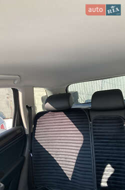 Внедорожник / Кроссовер Volkswagen Touareg 2013 в 