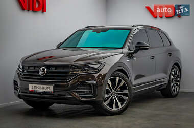 Позашляховик / Кросовер Volkswagen Touareg 2022 в Києві