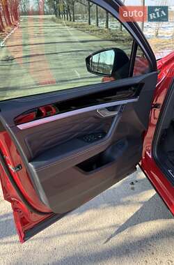 Внедорожник / Кроссовер Volkswagen Touareg 2023 в 