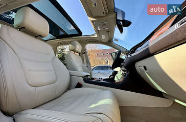 Внедорожник / Кроссовер Volkswagen Touareg 2011 в 