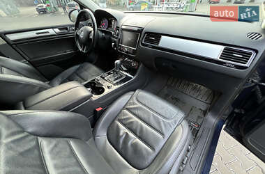 Внедорожник / Кроссовер Volkswagen Touareg 2014 в 