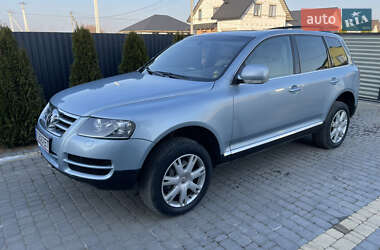 Позашляховик / Кросовер Volkswagen Touareg 2005 в Києві