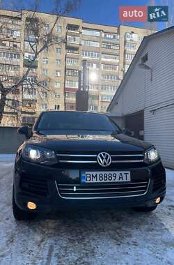 Внедорожник / Кроссовер Volkswagen Touareg 2012 в Сумах