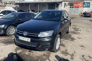 Внедорожник / Кроссовер Volkswagen Touareg 2012 в 