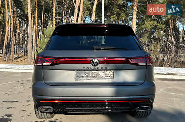 Позашляховик / Кросовер Volkswagen Touareg 2024 в Києві