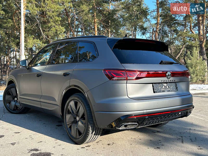 Внедорожник / Кроссовер Volkswagen Touareg 2024 в Киеве