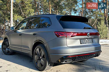 Позашляховик / Кросовер Volkswagen Touareg 2024 в Києві