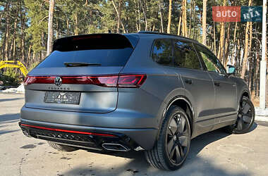 Позашляховик / Кросовер Volkswagen Touareg 2024 в Києві