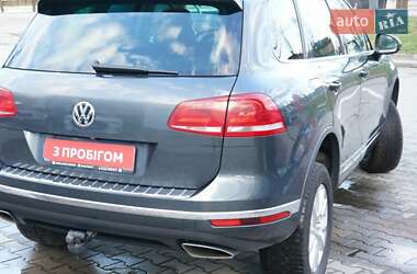 Позашляховик / Кросовер Volkswagen Touareg 2015 в 