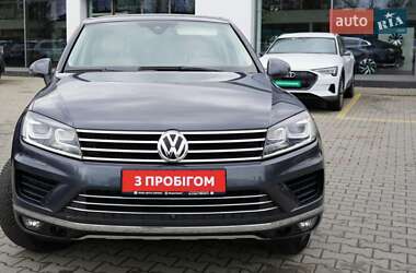 Позашляховик / Кросовер Volkswagen Touareg 2015 в 