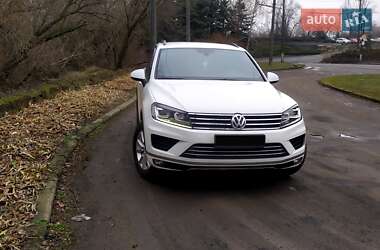 Внедорожник / Кроссовер Volkswagen Touareg 2014 в Кривом Роге