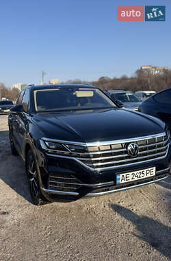 Внедорожник / Кроссовер Volkswagen Touareg 2020 в Днепре