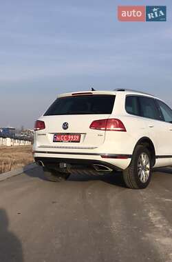 Внедорожник / Кроссовер Volkswagen Touareg 2016 в Ровно