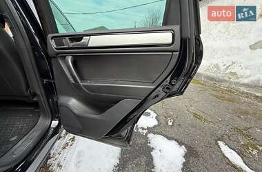 Внедорожник / Кроссовер Volkswagen Touareg 2013 в 