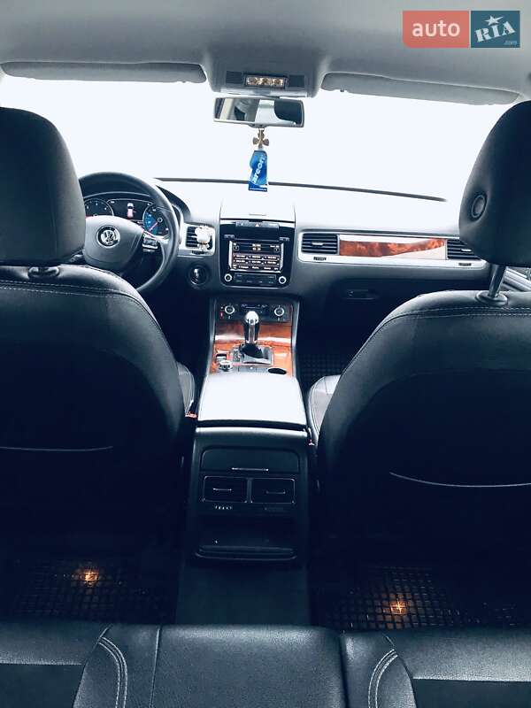 Позашляховик / Кросовер Volkswagen Touareg 2012 в Олександрії фото 3 Позашляховик / Кросовер Volkswagen Touareg 2012 в Олександрії