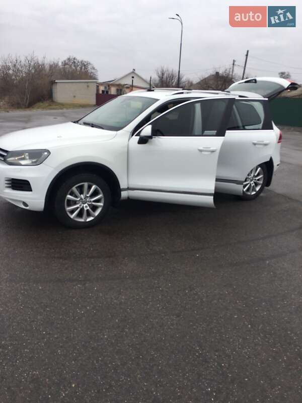 Позашляховик / Кросовер Volkswagen Touareg 2012 в Олександрії фото 27 Позашляховик / Кросовер Volkswagen Touareg 2012 в Олександрії
