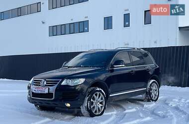 Внедорожник / Кроссовер Volkswagen Touareg 2007 в Киеве