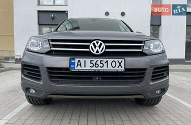 Внедорожник / Кроссовер Volkswagen Touareg 2012 в Белогородке