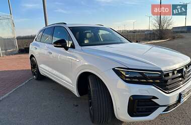 Позашляховик / Кросовер Volkswagen Touareg 2019 в Умані