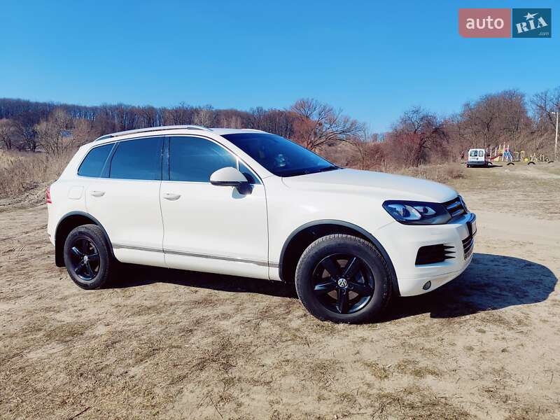 Внедорожник / Кроссовер Volkswagen Touareg 2010 в Фастове