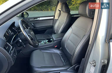 Внедорожник / Кроссовер Volkswagen Touareg 2013 в 