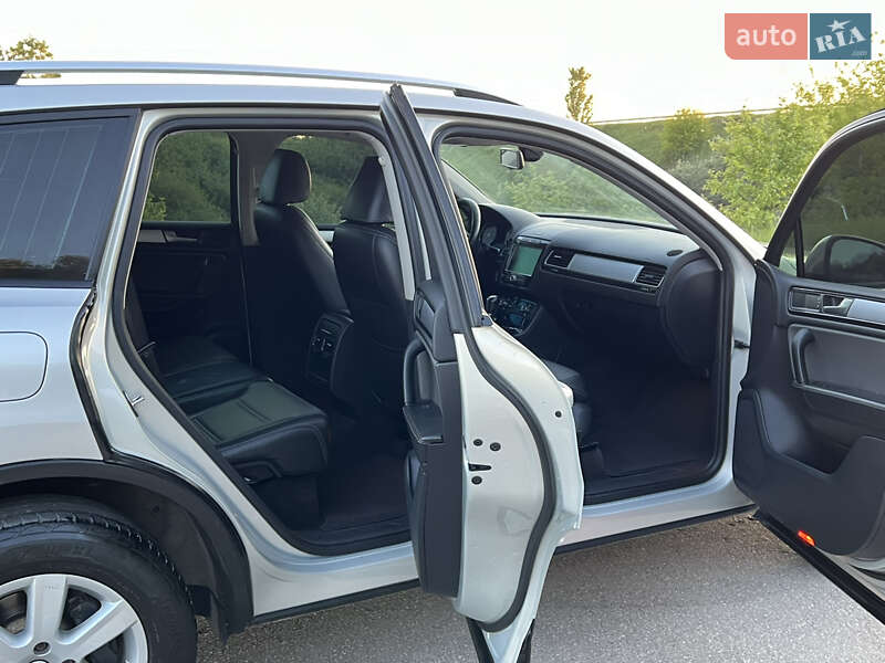 Позашляховик / Кросовер Volkswagen Touareg 2013 в Тернополі фото 76 Позашляховик / Кросовер Volkswagen Touareg 2013 в Тернополі