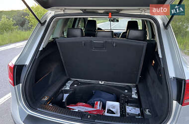 Внедорожник / Кроссовер Volkswagen Touareg 2013 в 