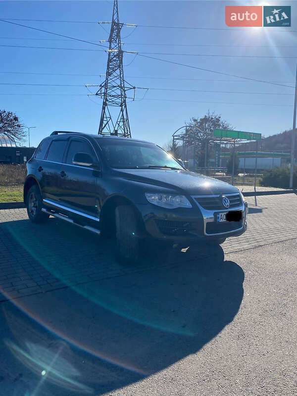 Внедорожник / Кроссовер Volkswagen Touareg 2007 в Мукачево